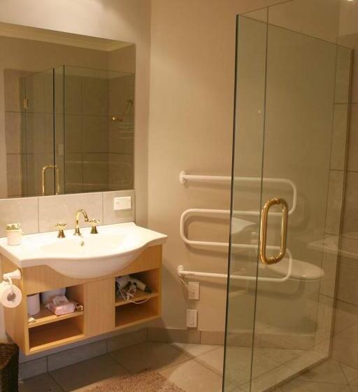 اتاق لوکس با تخت بزرگ, Nelson Heights Bed & Breakfast