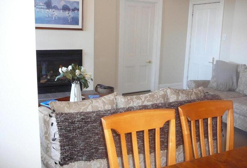 اتاق لوکس با تخت بزرگ, Nelson Heights Bed & Breakfast