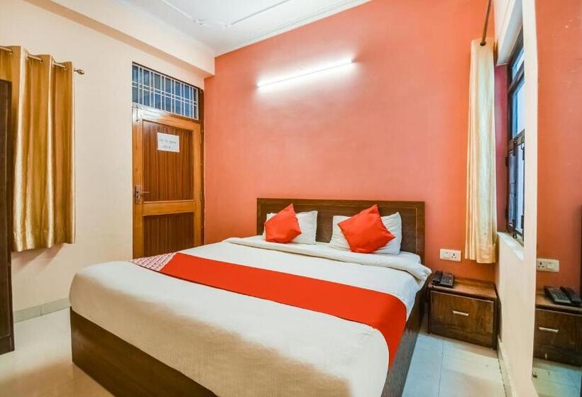 اتاق کلاسیک سه تخته, Oyo Flagship Hotel Ganesham