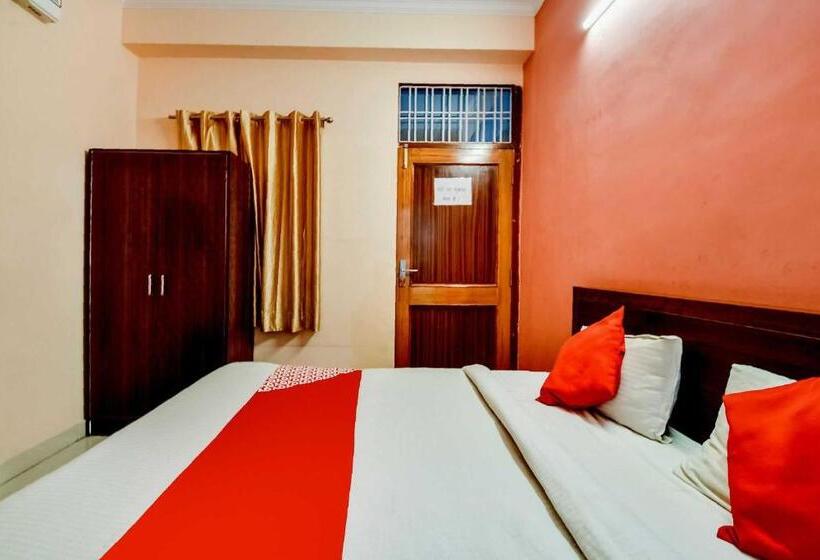 اتاق کلاسیک سه تخته, Oyo Flagship Hotel Ganesham