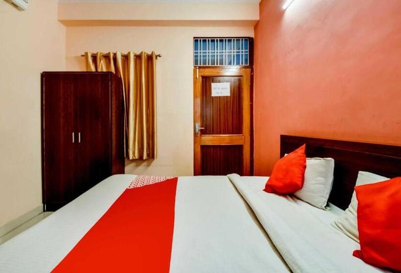 اتاق کلاسیک سه تخته, Oyo Flagship Hotel Ganesham