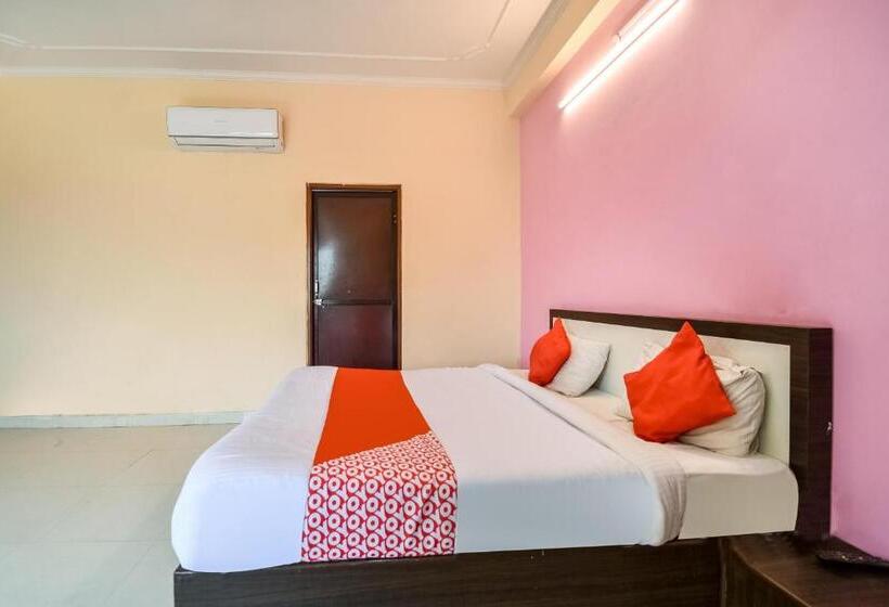 اتاق کلاسیک سه تخته, Oyo Flagship Hotel Ganesham