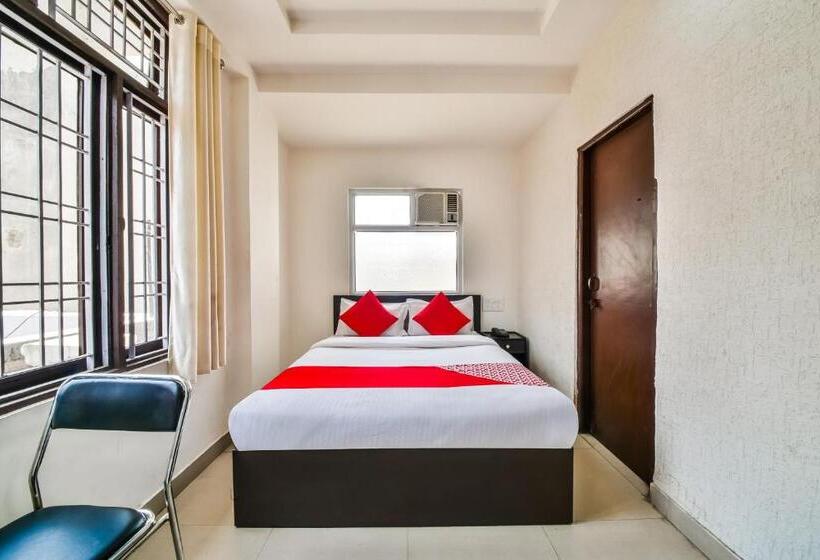 اتاق کلاسیک سه تخته, Oyo Hotel Tirupati Residency