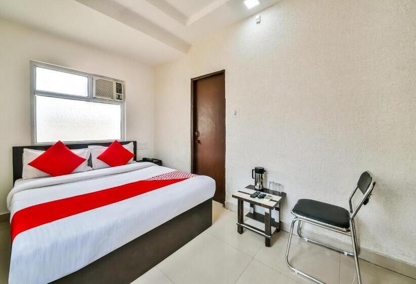 اتاق کلاسیک سه تخته, Oyo Hotel Tirupati Residency
