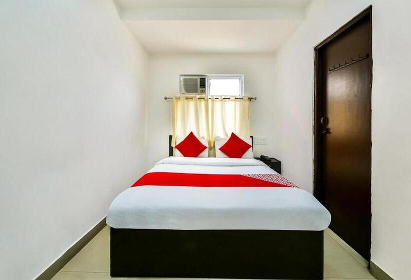 اتاق کلاسیک سه تخته, Oyo Hotel Tirupati Residency