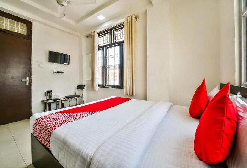 اتاق کلاسیک سه تخته, Oyo Hotel Tirupati Residency