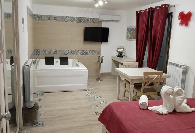 سوییت لوکس, Suite Sicily Rooms Appartamenti