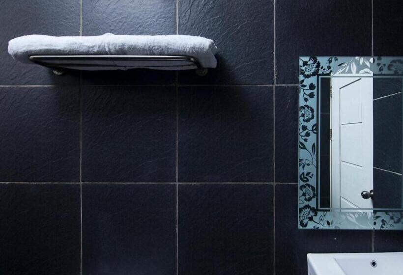 اتاق لوکس با بالکن, Rap Hotel Balige