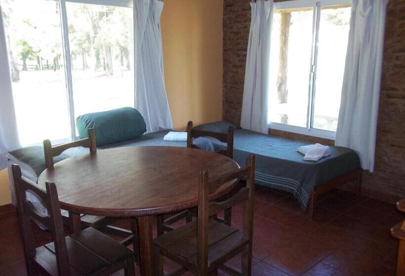 بانگلوی استاندارد, La Posada Del Mar