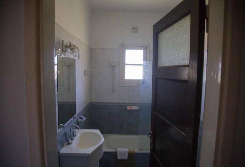 اتاق خانوادگی, La Posada Del Mar