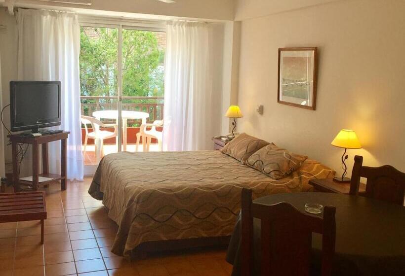 آپارتمان 1 خوابه, Amari Suites