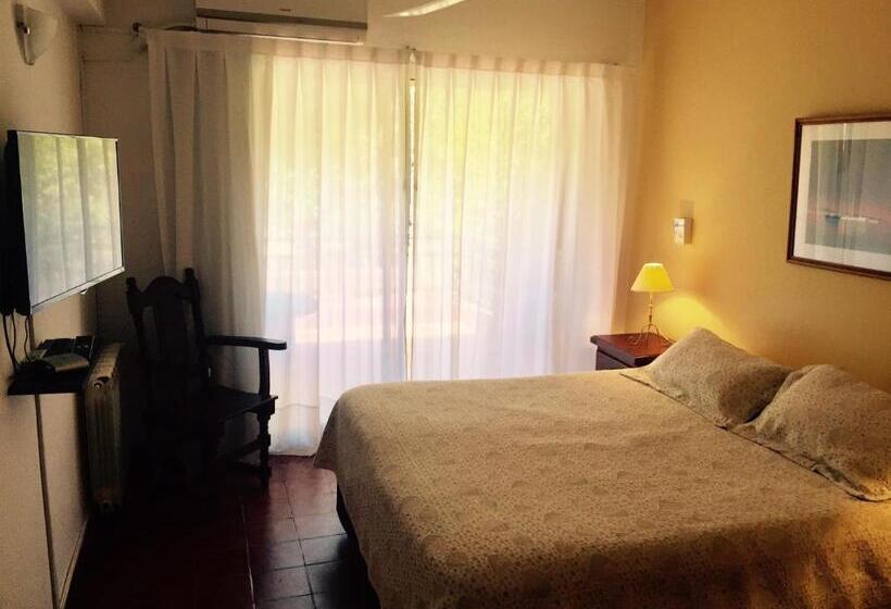 آپارتمان 1 خوابه, Amari Suites