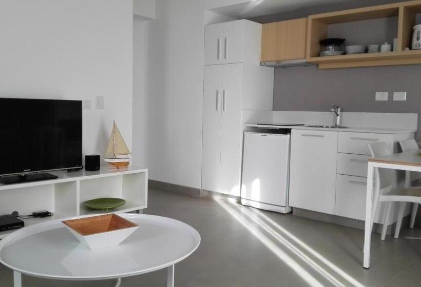 آپارتمان 1 خوابه با بالکن, Amura Suites