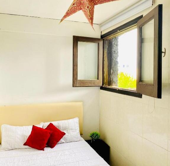 اتاق استاندارد با سرویس بهداشتی مشترک, Atlantis Hostel Punta Del Este