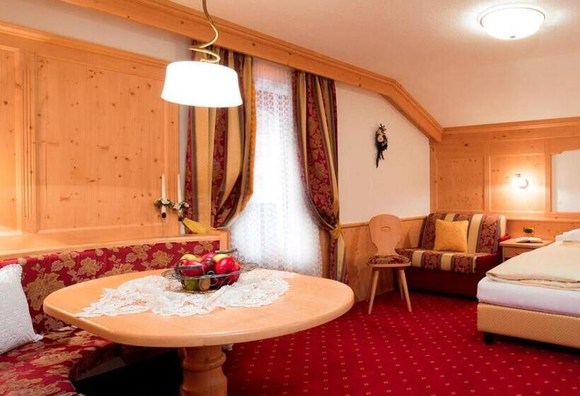 استودیوی استاندارد, B&b Residence Adria