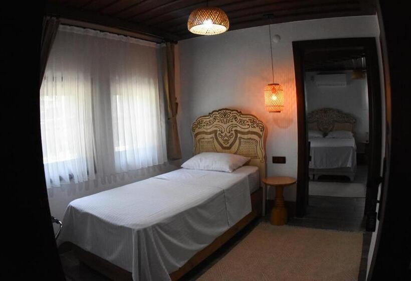 مجموعه ویستا شهر, Albayrak Konağı Otel