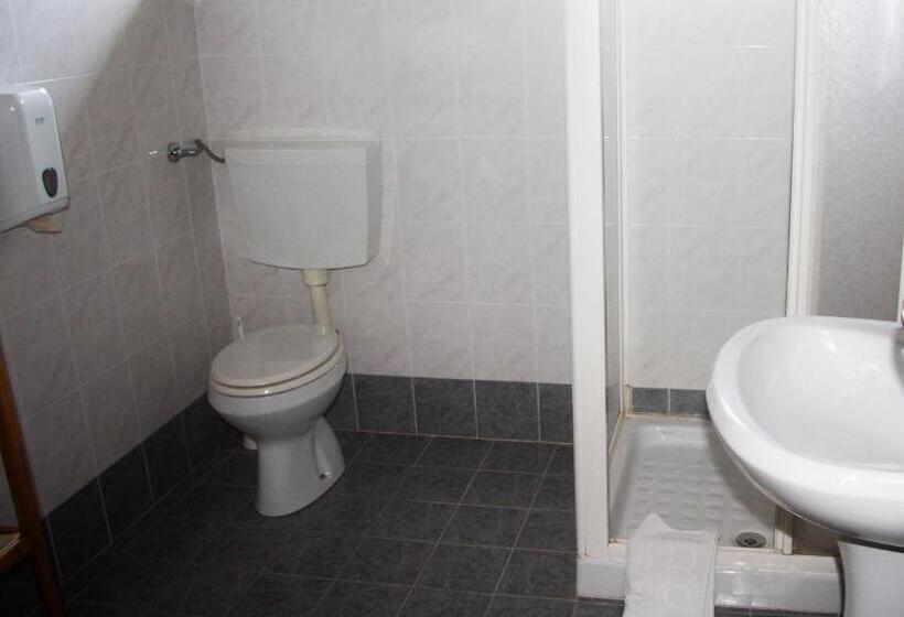 استودیو خانوادگی, Farm Stay Domačija Butul