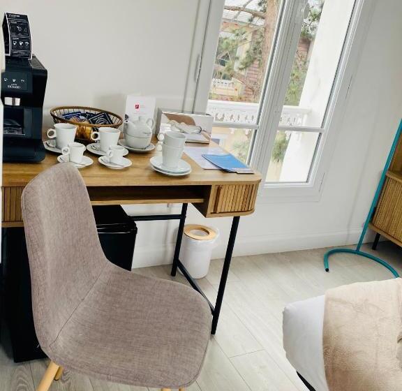 اتاق استاندارد, Le Castel Cabourg Hôtel & Spa  Restaurant La Calypso