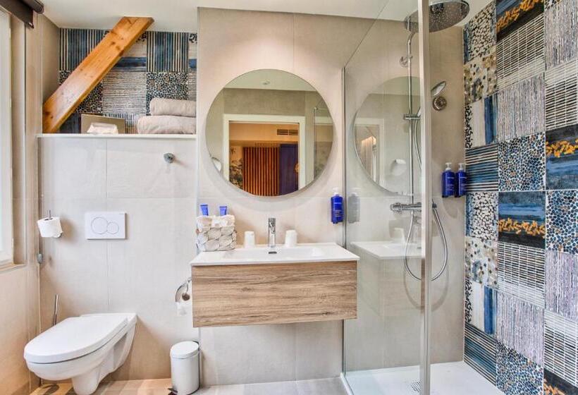 اتاق لوکس, Le Castel Cabourg Hôtel & Spa  Restaurant La Calypso