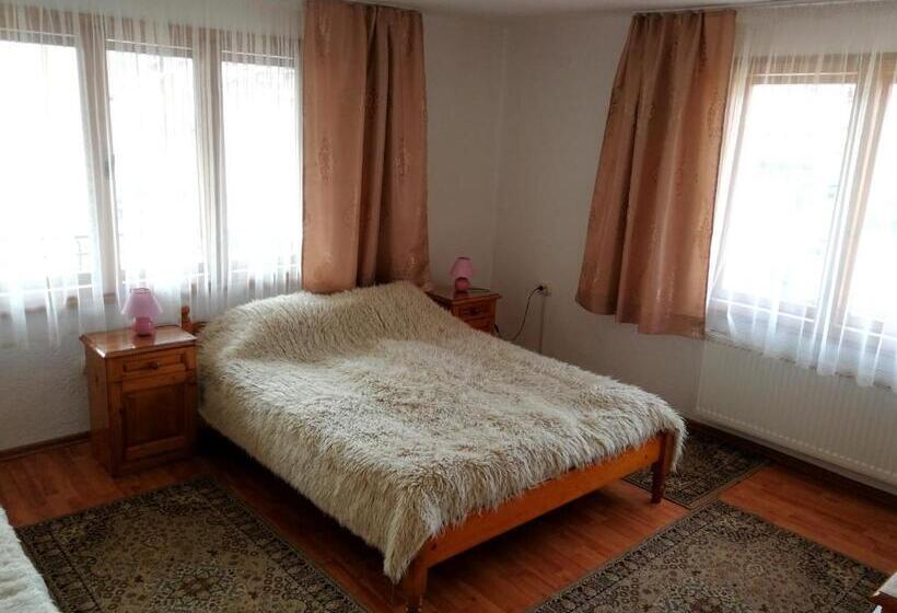 اتاق استاندارد با بالکن, Guest Rooms Metaksinovi