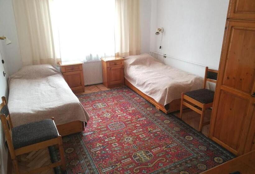 سوییت جونیور با بالکن, Guest Rooms Metaksinovi