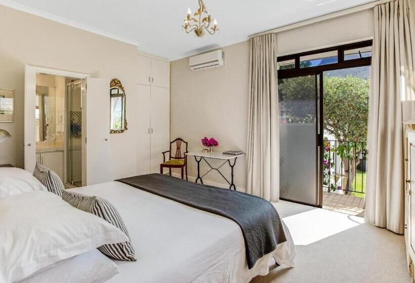 1 Bedroom Penthouse Apartment, One Kensington Boutique