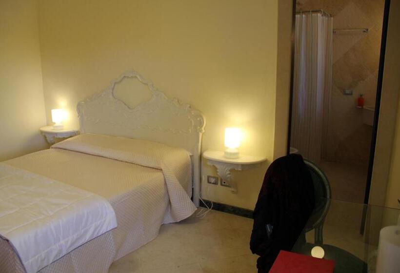 اتاق استاندارد سه تخته با چشم‌انداز باغ, Sicilia Bedda B&b