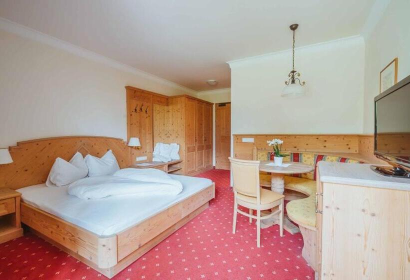 اتاق استاندارد با چشم‌انداز کوهستان, Wanderhotel Teiserhof