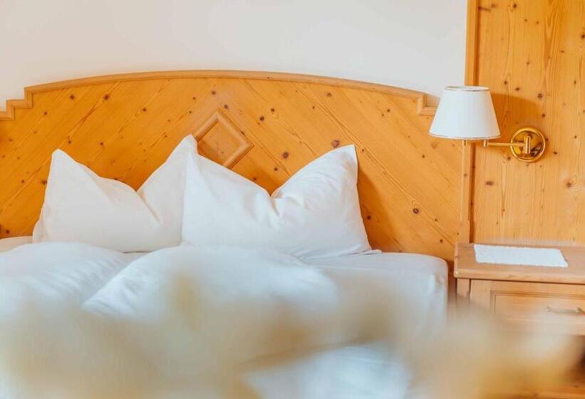 اتاق استاندارد با چشم‌انداز کوهستان, Wanderhotel Teiserhof