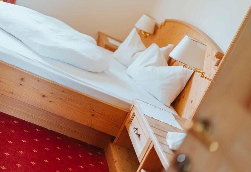 اتاق استاندارد با چشم‌انداز کوهستان, Wanderhotel Teiserhof