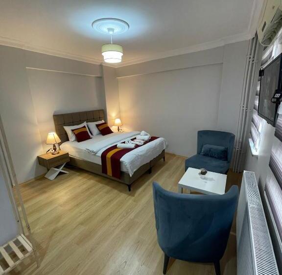 سوییت لوکس, Taksim Rain Hause