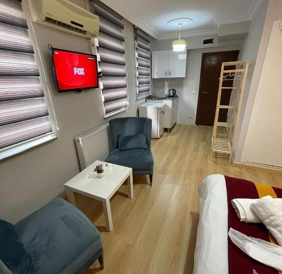 سوییت لوکس, Taksim Rain Hause