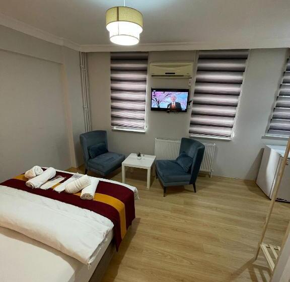 سوییت لوکس, Taksim Rain Hause