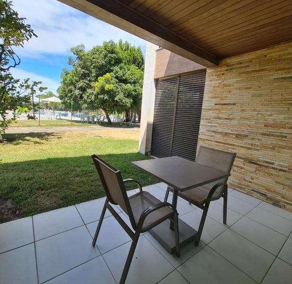 سوییت با چشم‌انداز استخر, Iloa Condomínio Resort Barra De São Miguel, Quarto Em Frente A Piscina