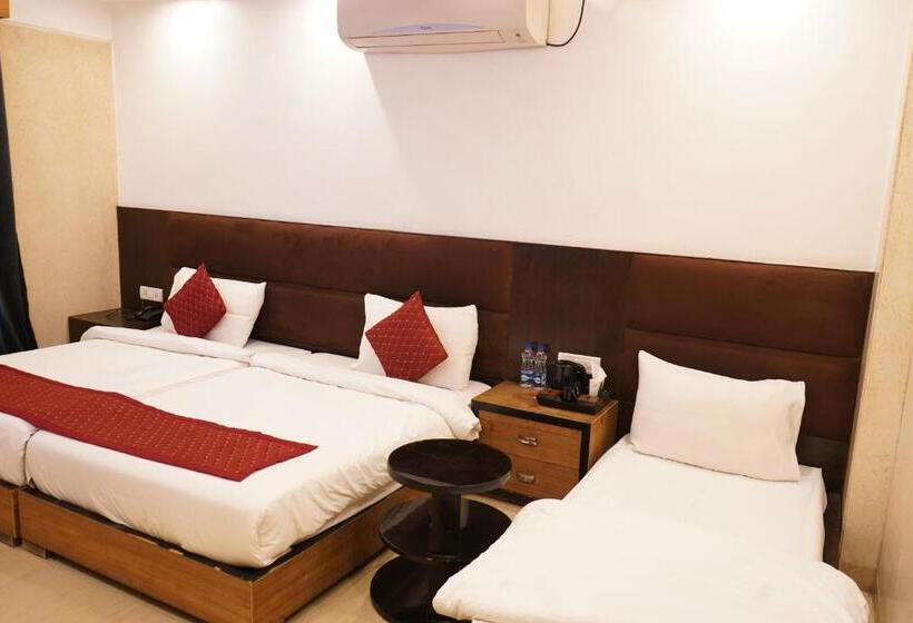 اتاق راحتی سه تخته, O Delhi, Near Metro Station Karol Bagh