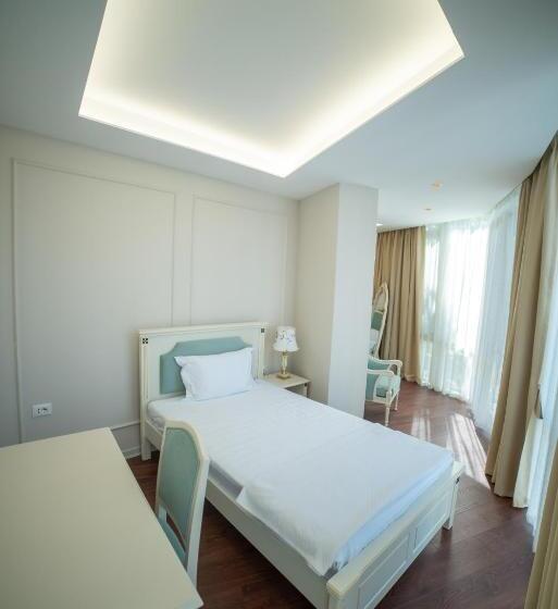مجموعه ویستا شهر, Sol Invictus Boutique Hotel Durres Albania