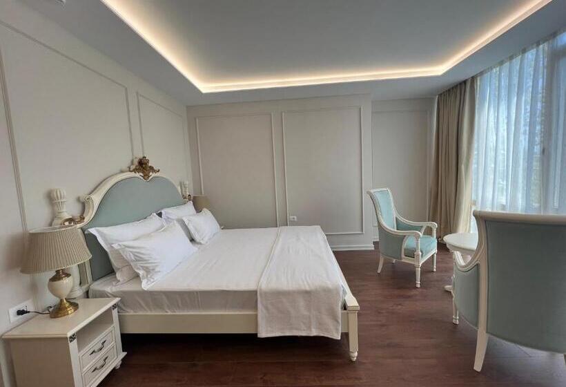 اتاق لوکس با تخت بزرگ, Sol Invictus Boutique Hotel Durres Albania