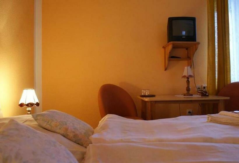 اتاق استاندارد یک نفره, Country Holiday