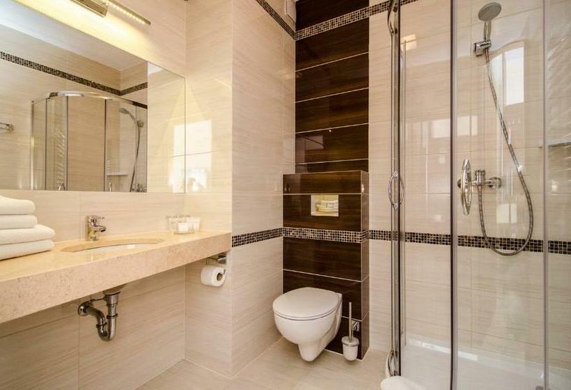 اتاق استاندارد با چشم‌انداز دریاچه, Emocja Spa