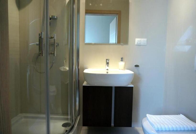 اتاق استاندارد, Villa Modlin Airport