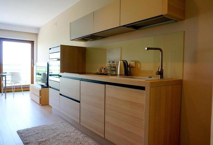 Suite with lake view, Villa Modlin Airport