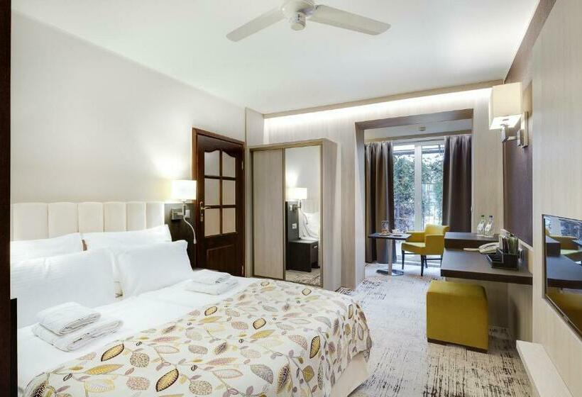 اتاق لوکس, Willa Spa Scaliano