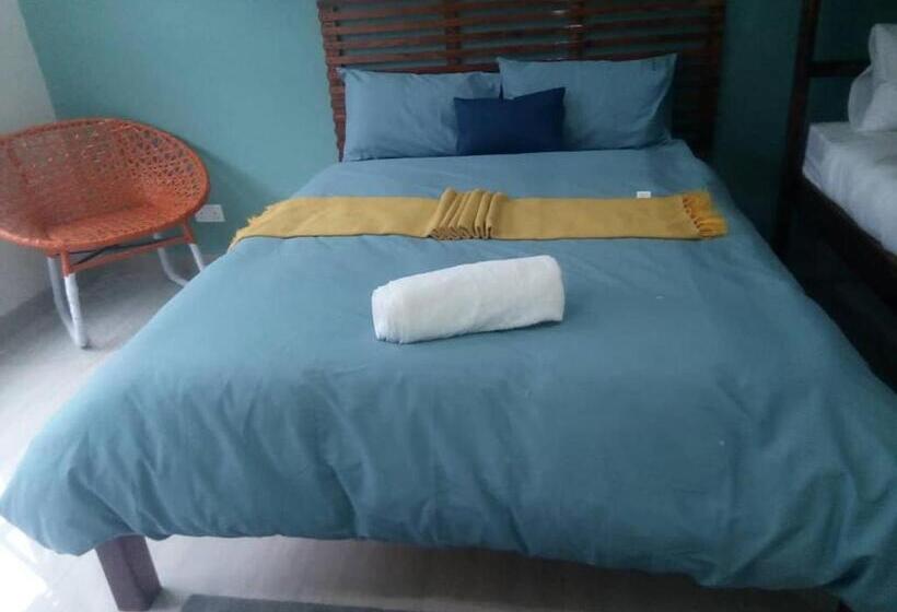 اتاق خانوادگی, Chaya Accommodation B&b And Self Catering