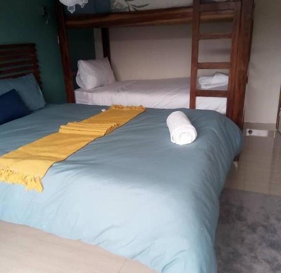 اتاق خانوادگی, Chaya Accommodation B&b And Self Catering
