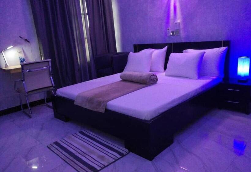 اتاق استاندارد سه نفره, Divine Grace Residence Inn