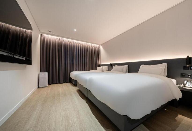 اتاق استاندارد سه نفره, Hound Hotel Mokpo Peace Plaza