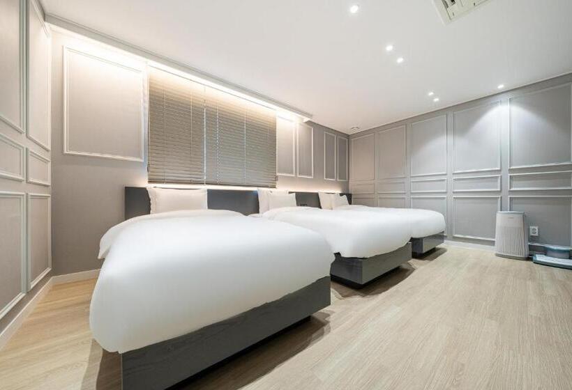 اتاق لوکس سه تخته, Hound Hotel Mokpo Peace Plaza
