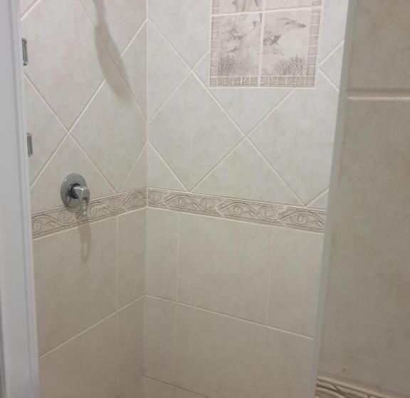 标准间, Grace Avenue Townhouse
