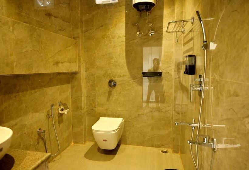 اتاق استاندارد یک تخته با سرویس بهداشتی مشترک, Kesar Nivas Luxury Guest House