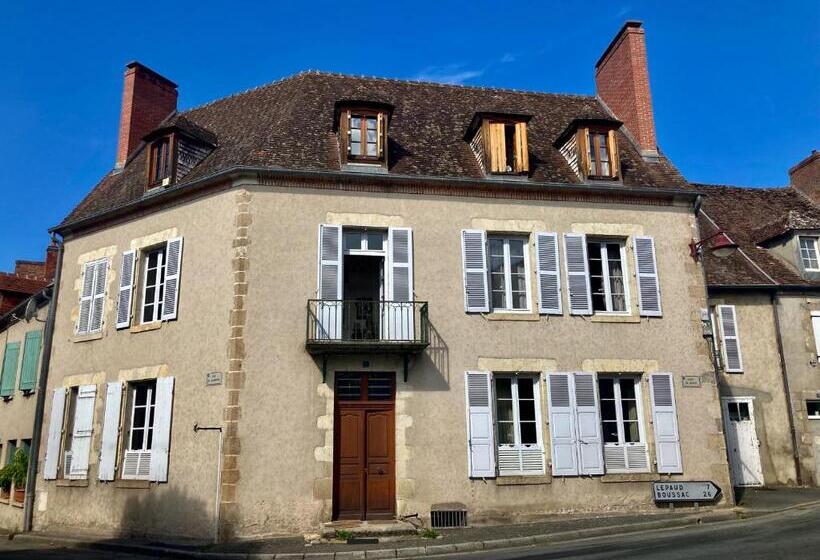 اتاق استاندارد, La Grande Maison
